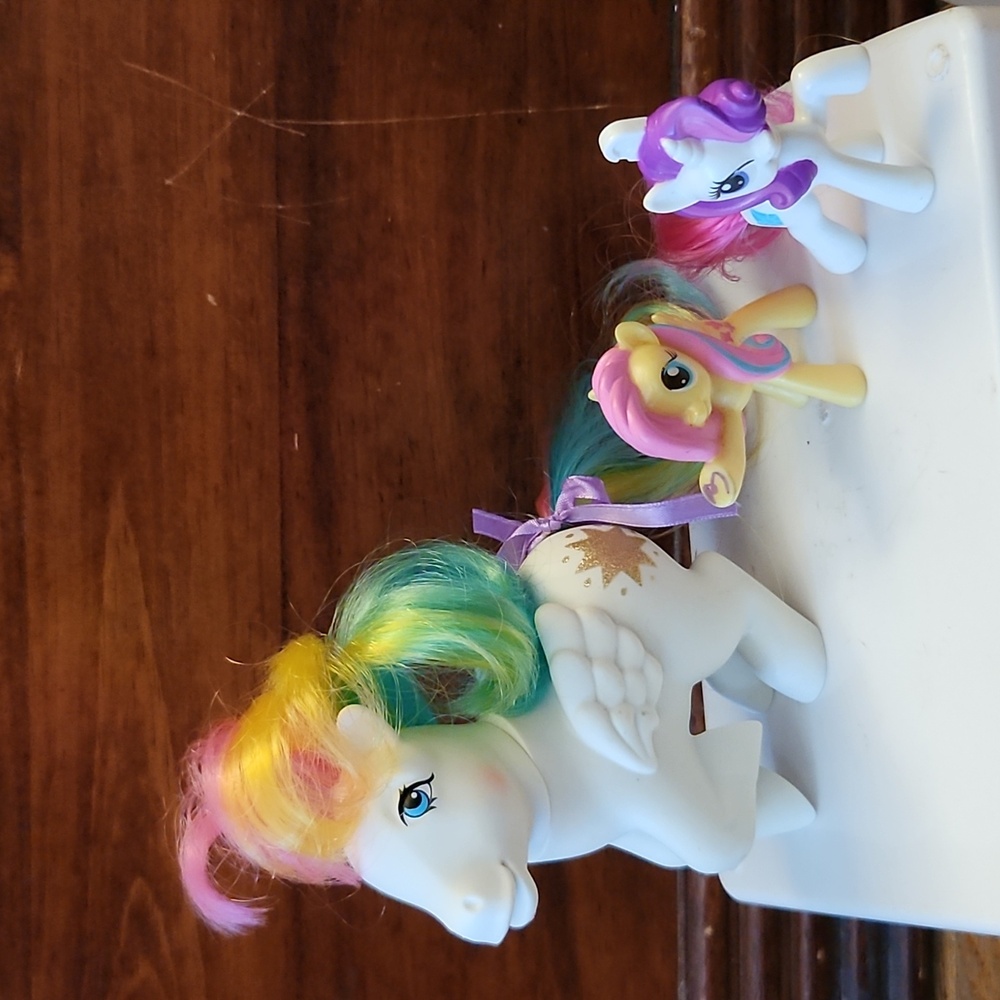 MY Little Pony Figures Sunshine 2017 Plus 2 Smaller Ponys